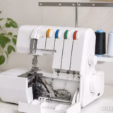 Minerva M840DS: як заправити нитки по кольоровій схемі
